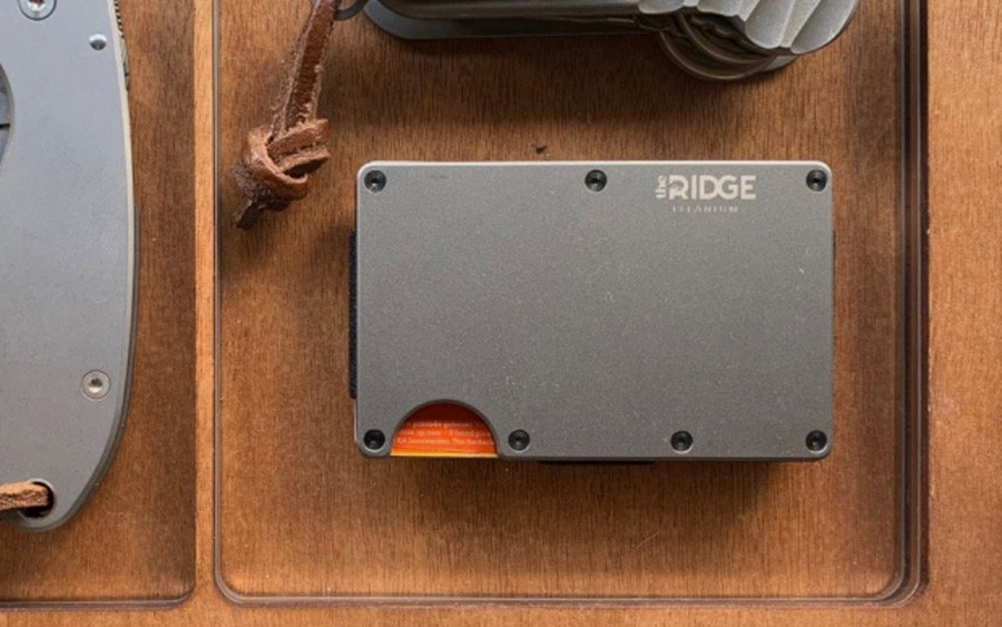 Trending: Ridge Wallet Titanium - Everyday Carry