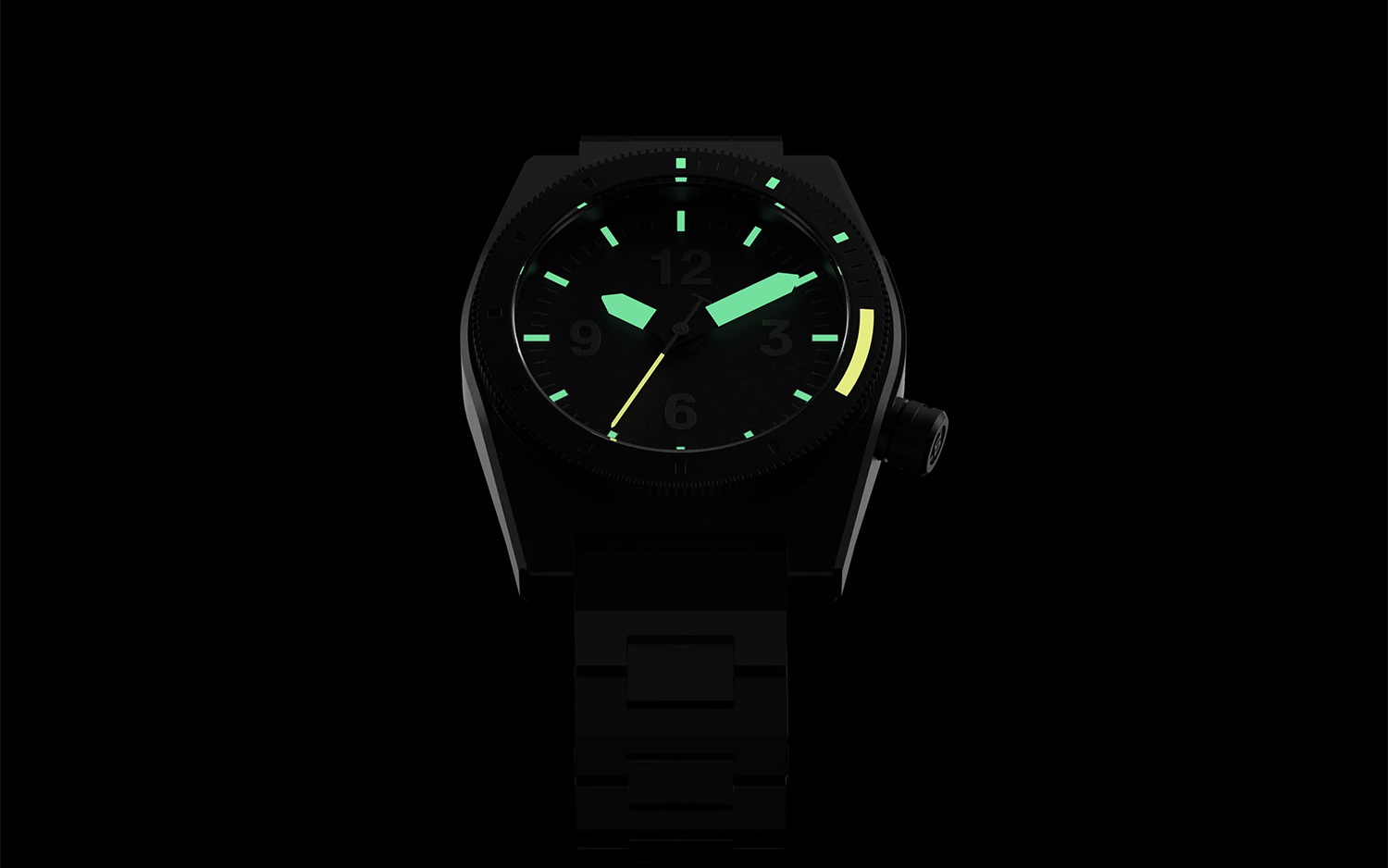 MINUS-8's New Diver 1T Solar Is a Brutalist Underwater Beast